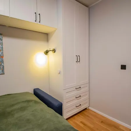 Karlovaidyll 2 - Cozy In A Quiet Area With Free Parking *