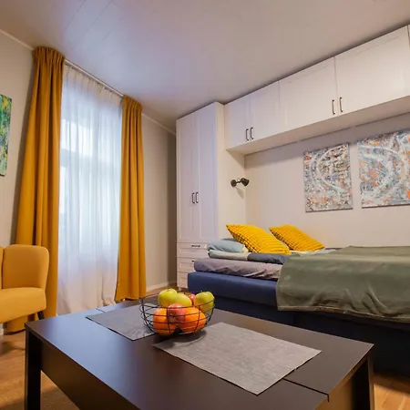 Homey Apartment At Tartu Woody Karlova & Free Parking 2 Апартаменты Тарту