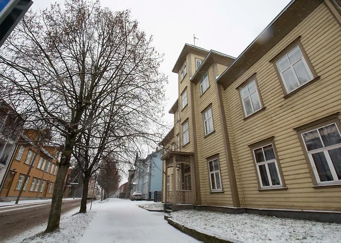 Karlovaidyll 2 - Cozy In A Quiet Area With Free Parking