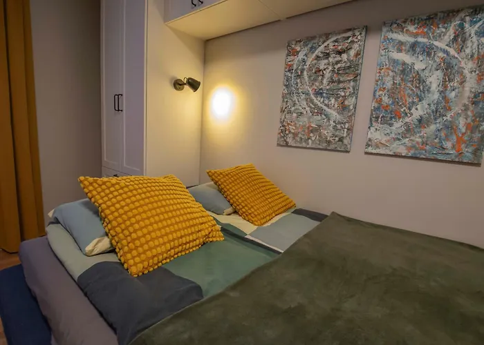 Karlovaidyll 2 - Cozy In A Quiet Area With Free Parking Apartment