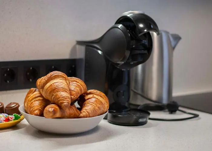 Karlovaidyll 2 - Cozy In A Quiet Area With Free Parking *