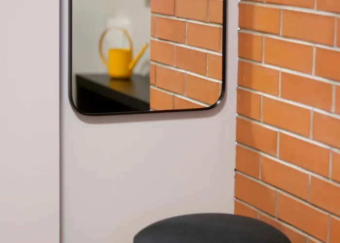 Karlovaidyll 2 - Cozy In A Quiet Area With Free Parking *