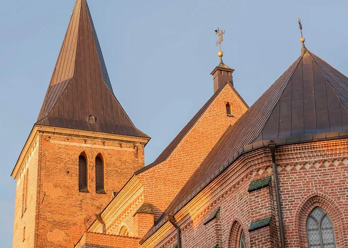 Karlovaidyll 2 - Cozy In A Quiet Area With Free Parking Apartamento